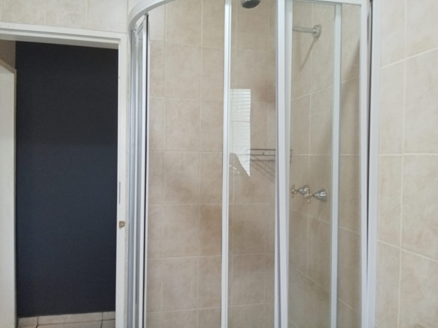 6 Bedroom Property for Sale in Deneysville Free State